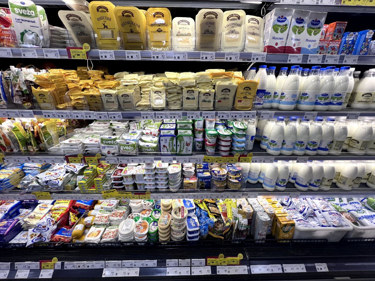 Молочная продукция в магазине «Санта». Фото с архива BGmedia.