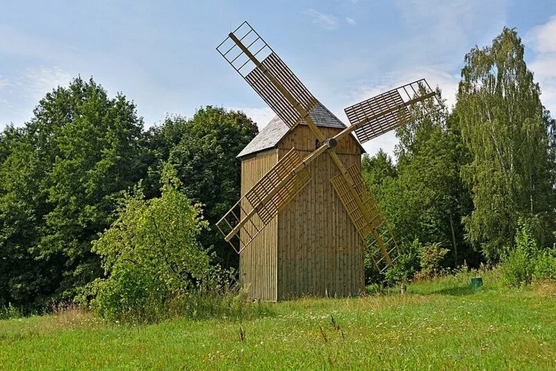 Ветряк-козловка из Домоткановичей Клецкого района. Фото: Wikimedia Commons