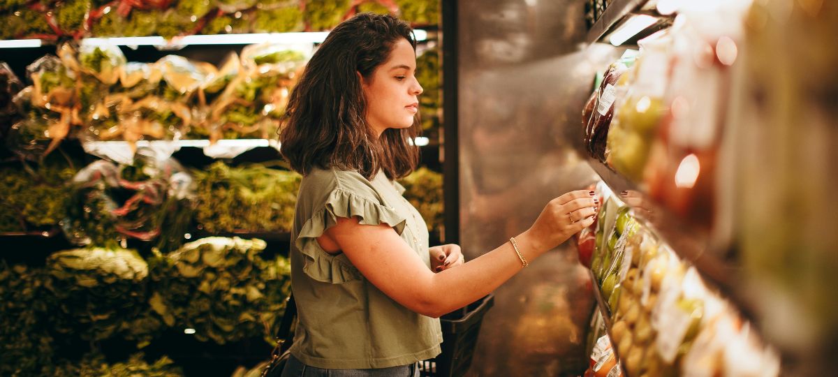 Девушка, продуктовый магазин