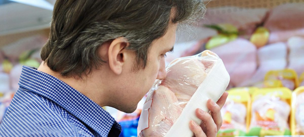 Мужчина, магазин, курица