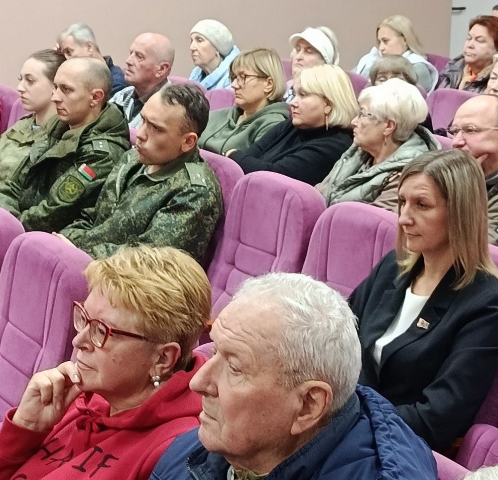 Встреча с жителями Южного по поводу строительства детского сада