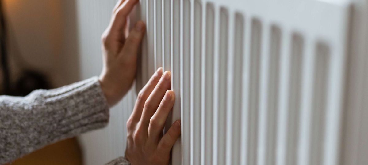 Батареи, тепло, девушка