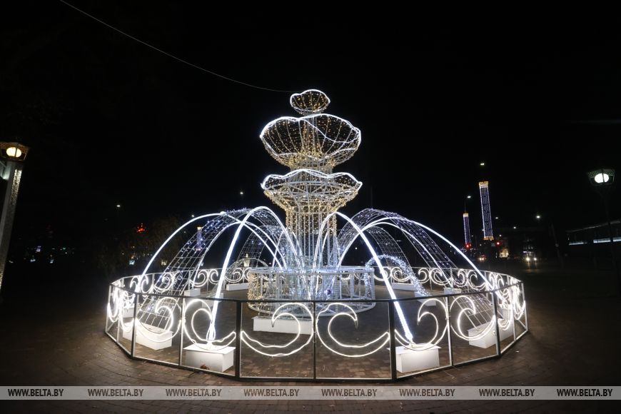 Светящийся фонтан в Бресте.