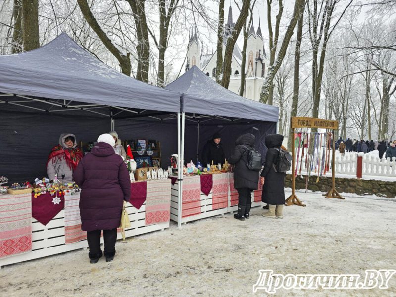 Выездная торговля возле каплицы Ожешко. 22 января 2026 года